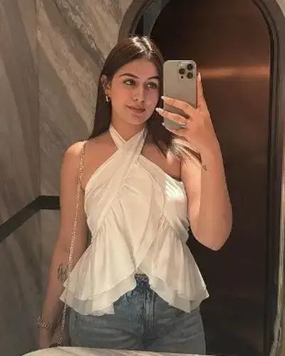 Escorts In Mangolkote